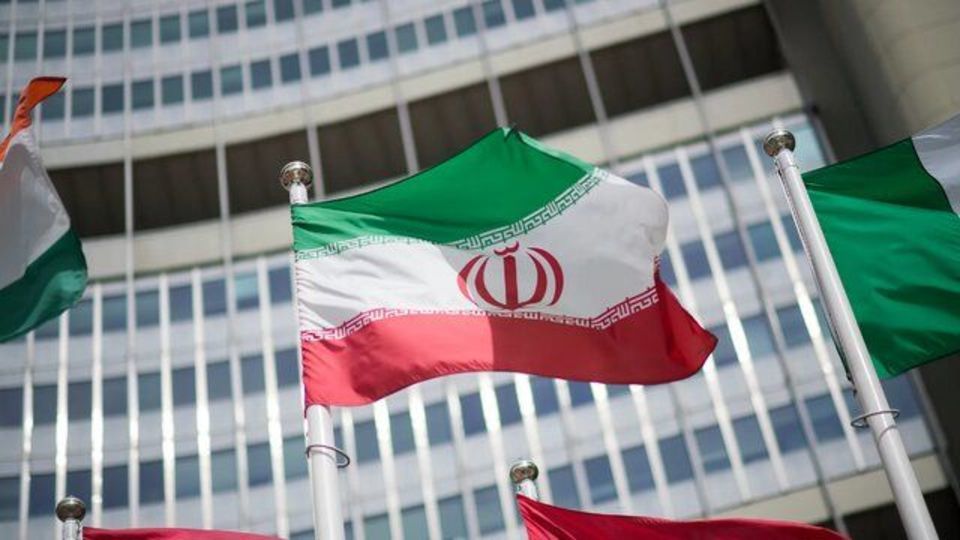 وال‌استریت‌ژورنال: واشنگتن انتظار داشت تهران پیشنهاد اولیه را رد کند/ آمریکا وادار به تغییر رویکرد خود شده است
