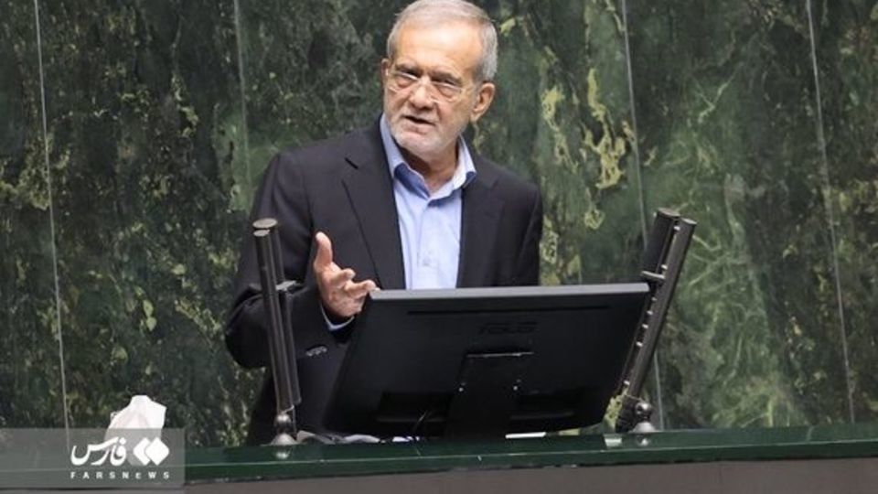 پزشکیان خواستار واگذاری ۲۰ درصد تخت‌های بیمارستانی شد