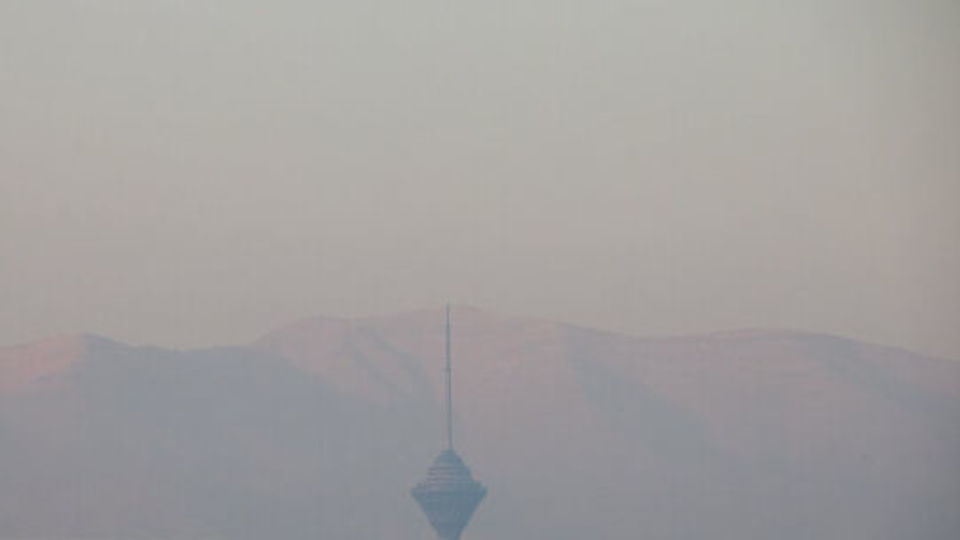 دبیر کارگروه اضطرار آلودگی هوا خبر داد مدارس ابتدایی استان تهران سه شنبه و چهارشنبه مجازی شد/ امکان دورکاری مادران شاغل