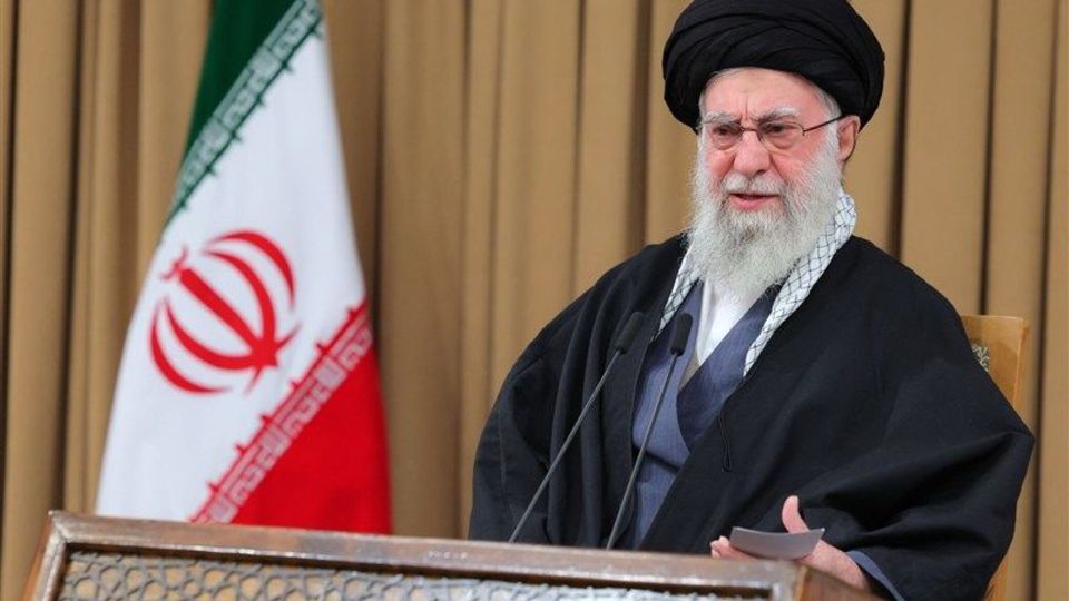 رهبر انقلاب: پیغام با واسطه ایران به آمریکا دروغ محض است/ در جنگ ۱۲ روزه برنامه‌ریزی ۲۰ ساله دشمن شکست خورد