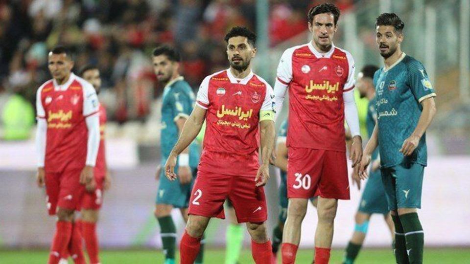 پرسپولیس صدرنشین شد