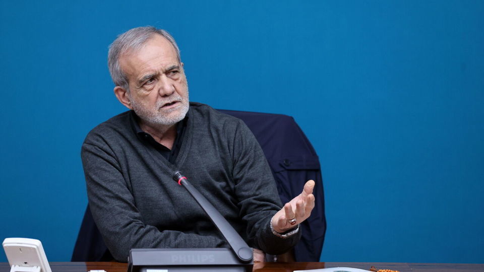 پزشکیان: تدابیری اتخاذ شود تا ساماندهی ناترازی انرژی به معیشت مردم آسیبی وارد نکند