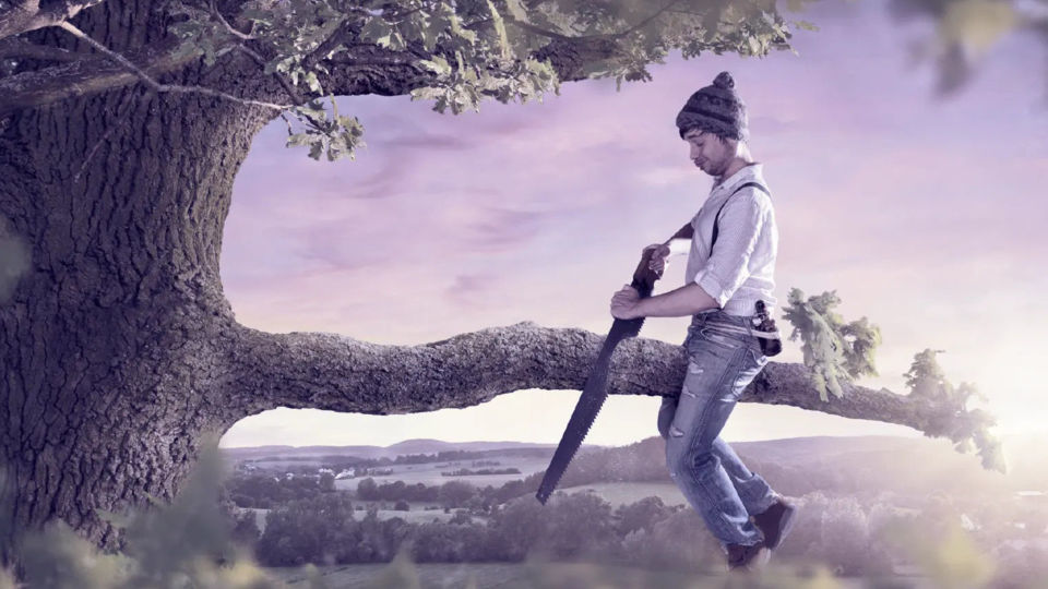 ویژگی‌هایی که نشان می‌دهند خودتخریبگر هستید