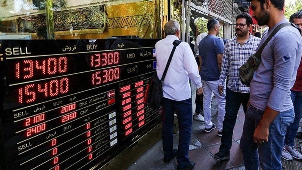 دلایل جهش دوباره دلار؛ از واردات بدون انتقال ارز تا انتظارات تورمی