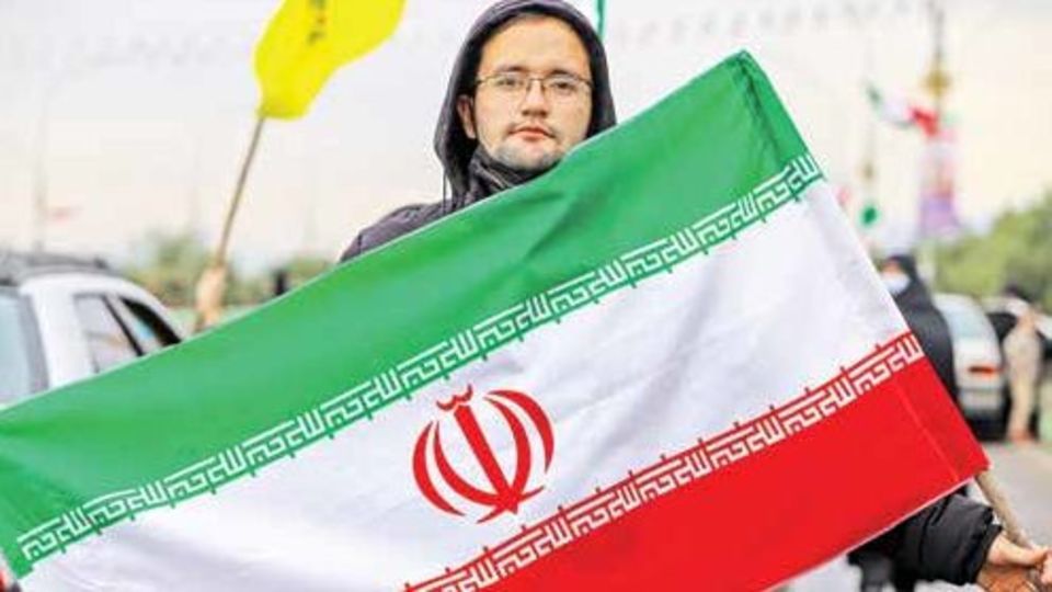 مشت کوبیدن بر هوا !